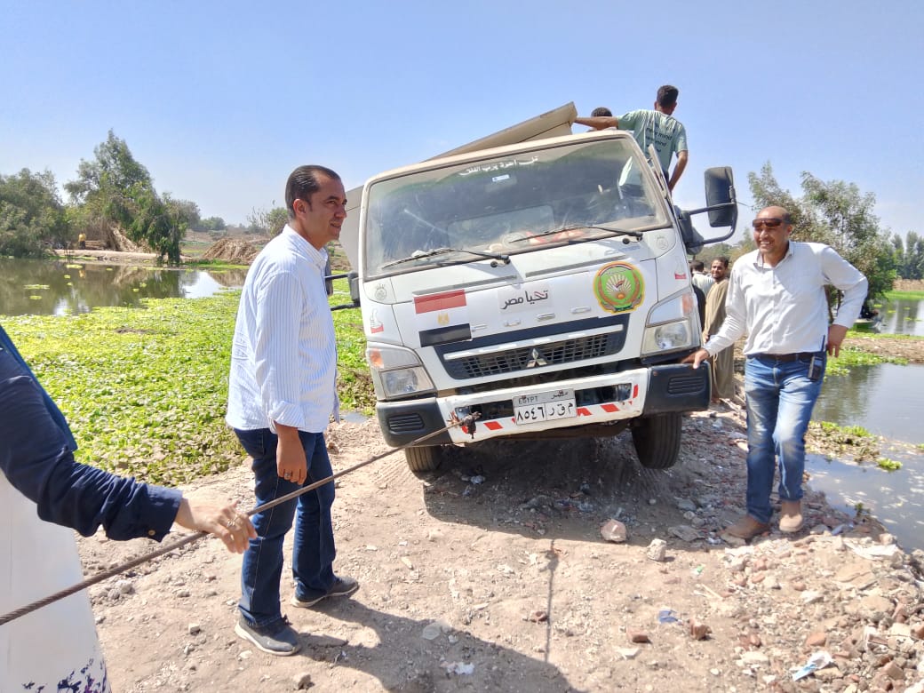 بعد ارتفاع المنسوب.. متابعة فرع رشيد بطنوب والتأكد من سلامة المعديات