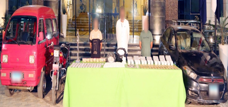 القبض علي عناصر بؤر إجرامية وتصفية 4 آخرين في عدة محافظات