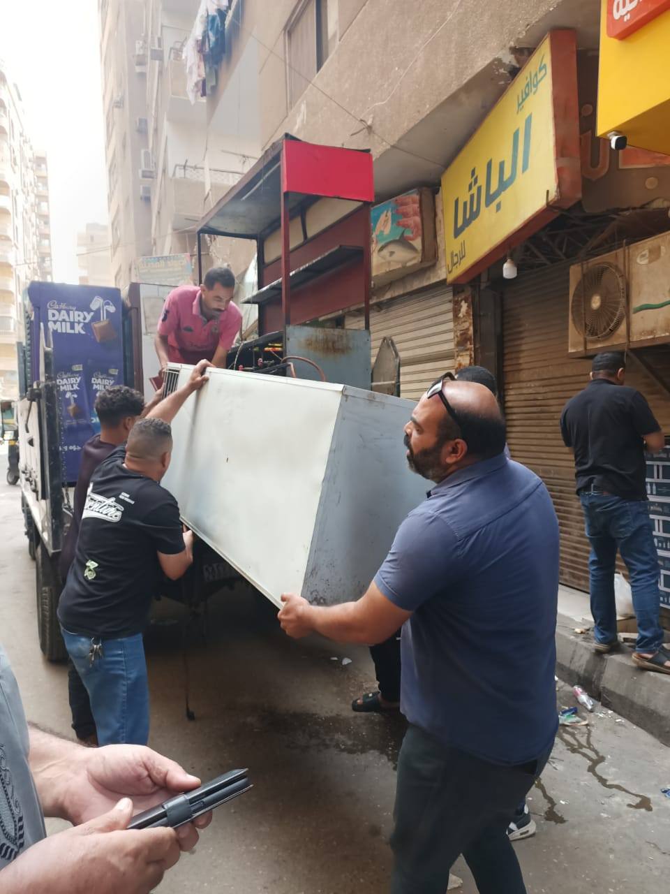 حملة مكبرة لإزالة الإشغالات بشوارع بولاق الدكرور