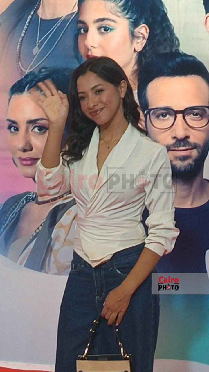 نجوم الفن في العرض الخاص لفيلم هيبتا المناظرة الأخيرة