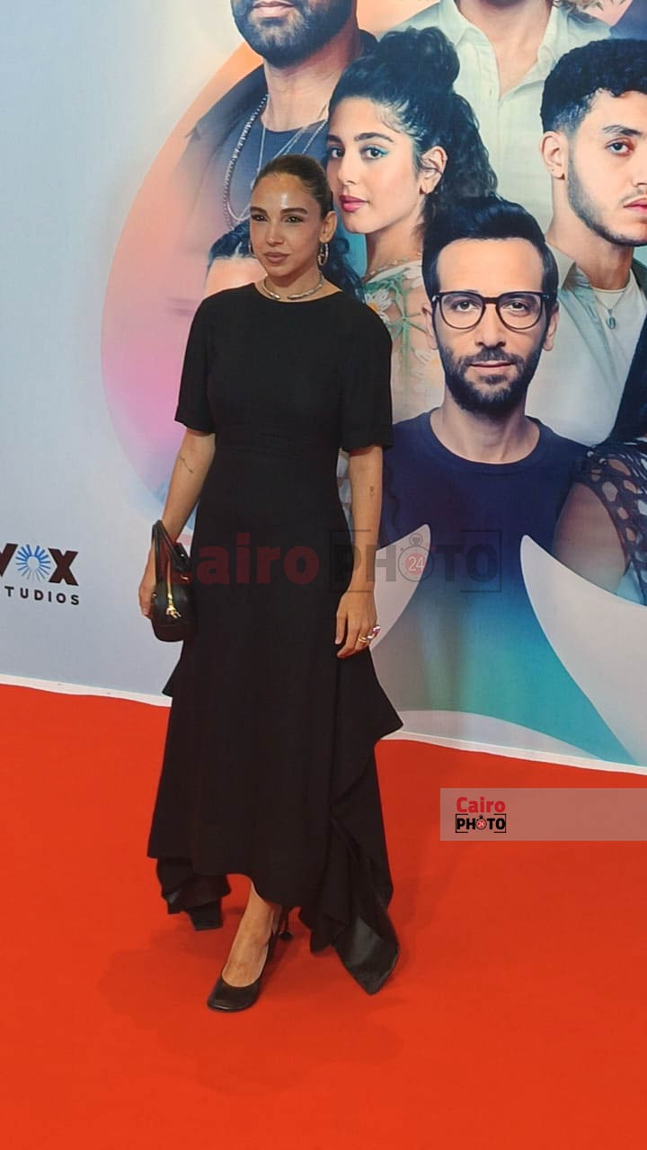 نجوم الفن في العرض الخاص لفيلم هيبتا المناظرة الأخيرة