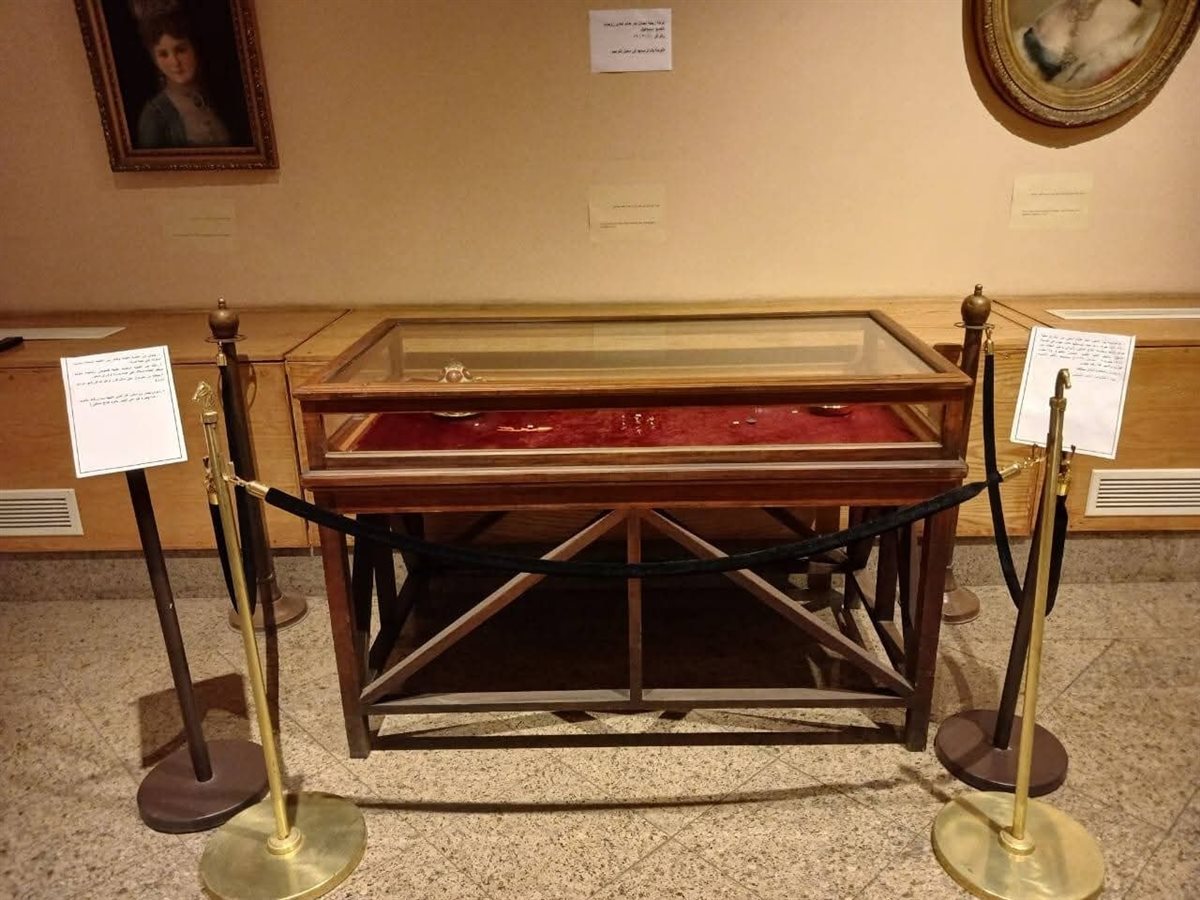 معرضًا مؤقتًا بعنوان كنوز ونوادر