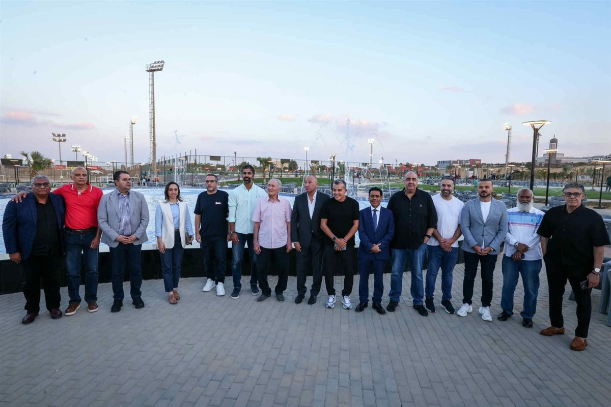 مجلس الإدارة يفتتح ثلاثة مشروعات جديدة بفرع الأهلي بالشيخ زايد