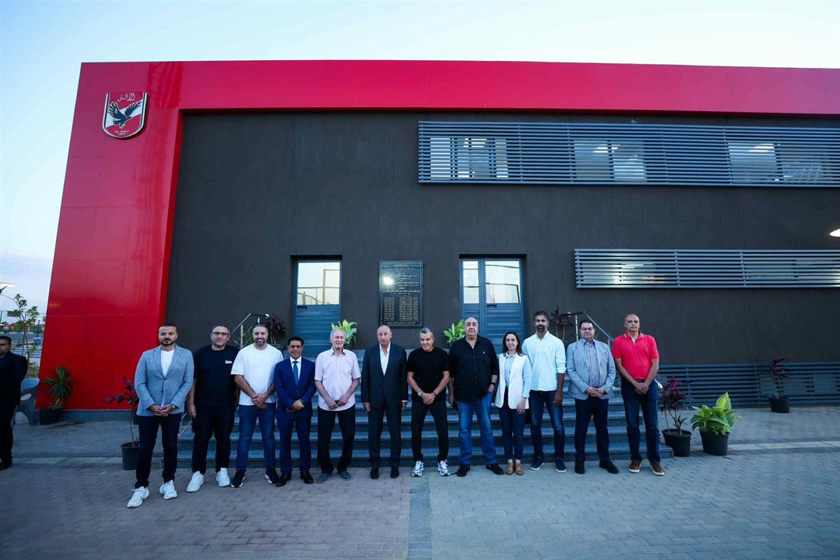 مجلس الإدارة يفتتح ثلاثة مشروعات جديدة بفرع الأهلي بالشيخ زايد