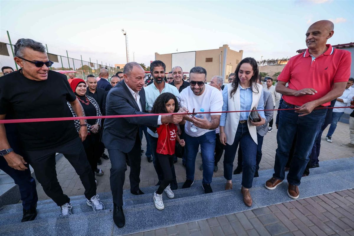 مجلس الإدارة يفتتح ثلاثة مشروعات جديدة بفرع الأهلي بالشيخ زايد