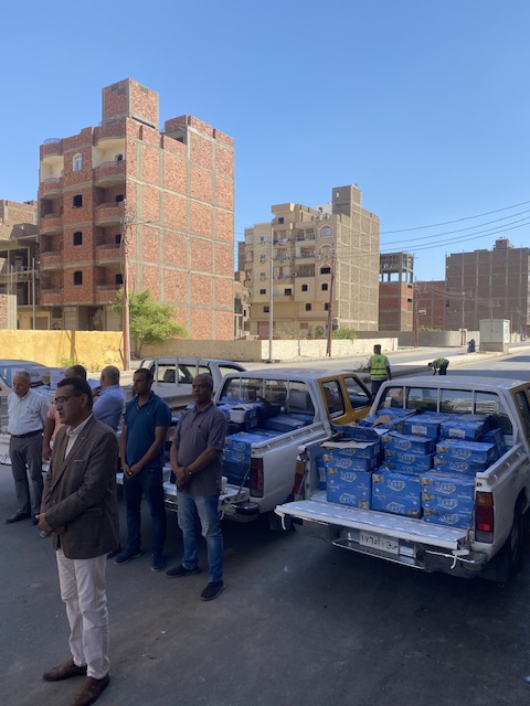 ضبط مواد غذائية منتهية الصلاحية بالأقصر