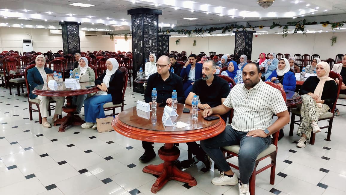 رئيس جامعة بنها يفتتح برنامج تدريب المقيمين لجائزة التميز الحكومي لكليات الجامعة 