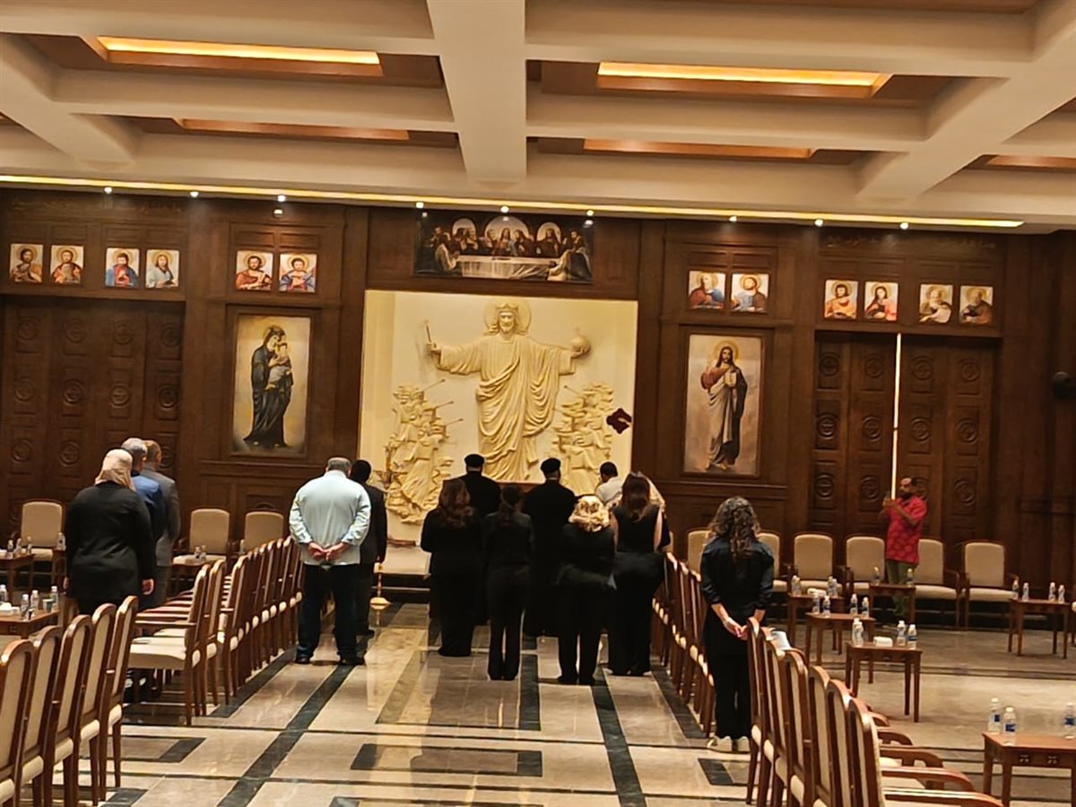 بدء عزاء الفنان التشكيلي سمير ناشد والد زيرة الهجرة السابقة