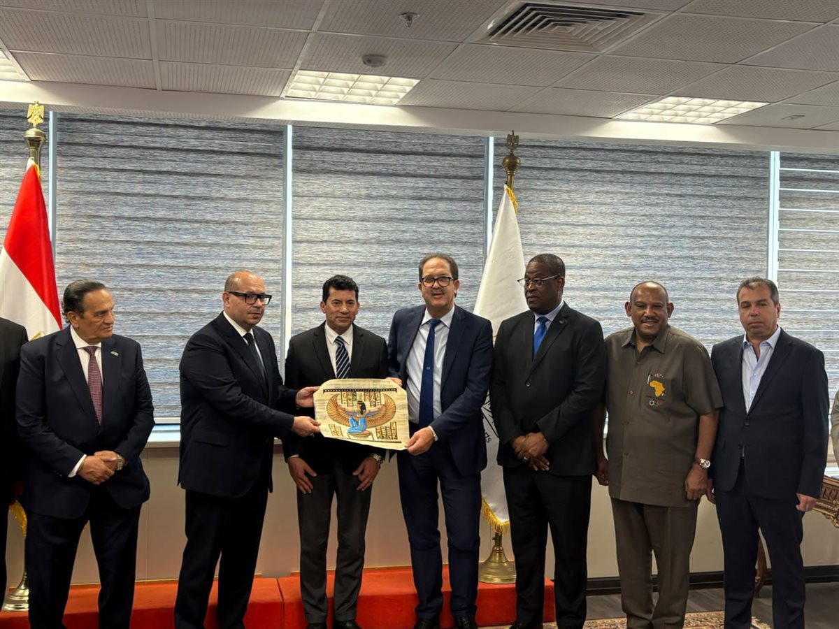 لقطات من اجتماع وزير الرياضة التحضيري بين الأنوكا والأوكسا والاتحاد الإفريية السياسي