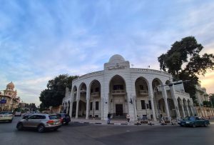 ازاي أروح الكوربة بالمترو من حلوان