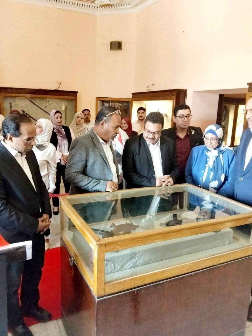 جانب من المعرض