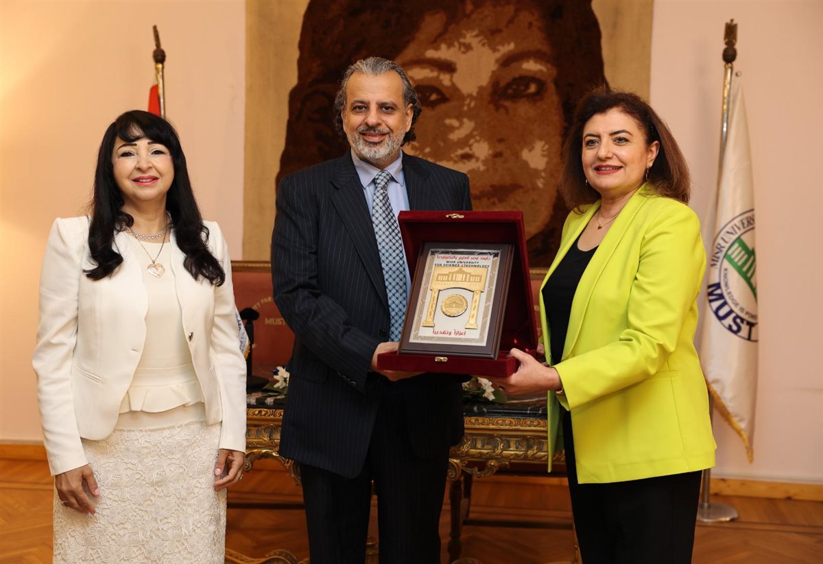 إطلاق جائزة الملتقى لمشاريع التخرج على مستوى الوطن العربي