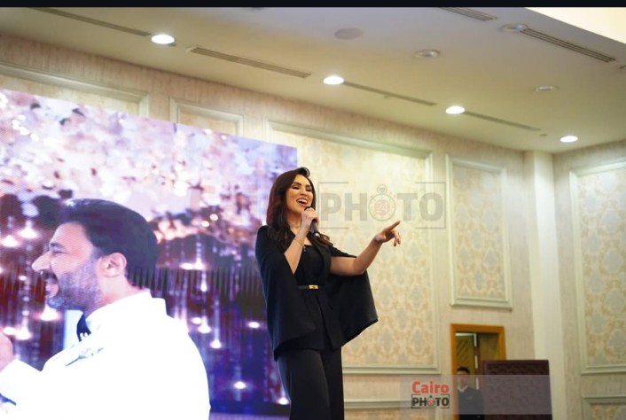 لقطات من احتفال المطربة مي فاروق بألبومها الجديد تاريخي بحضور نجوم الفن