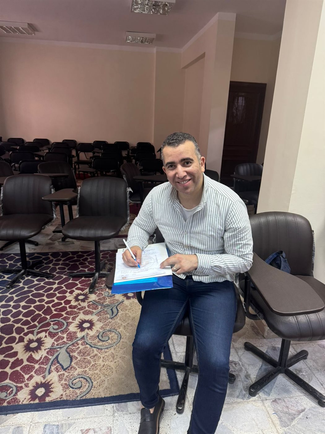 الصحفي محمد زكي