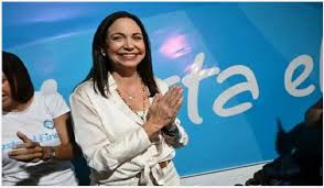 صور ماريا كورينا بعد فوزها بجائزة نوبل للسلام