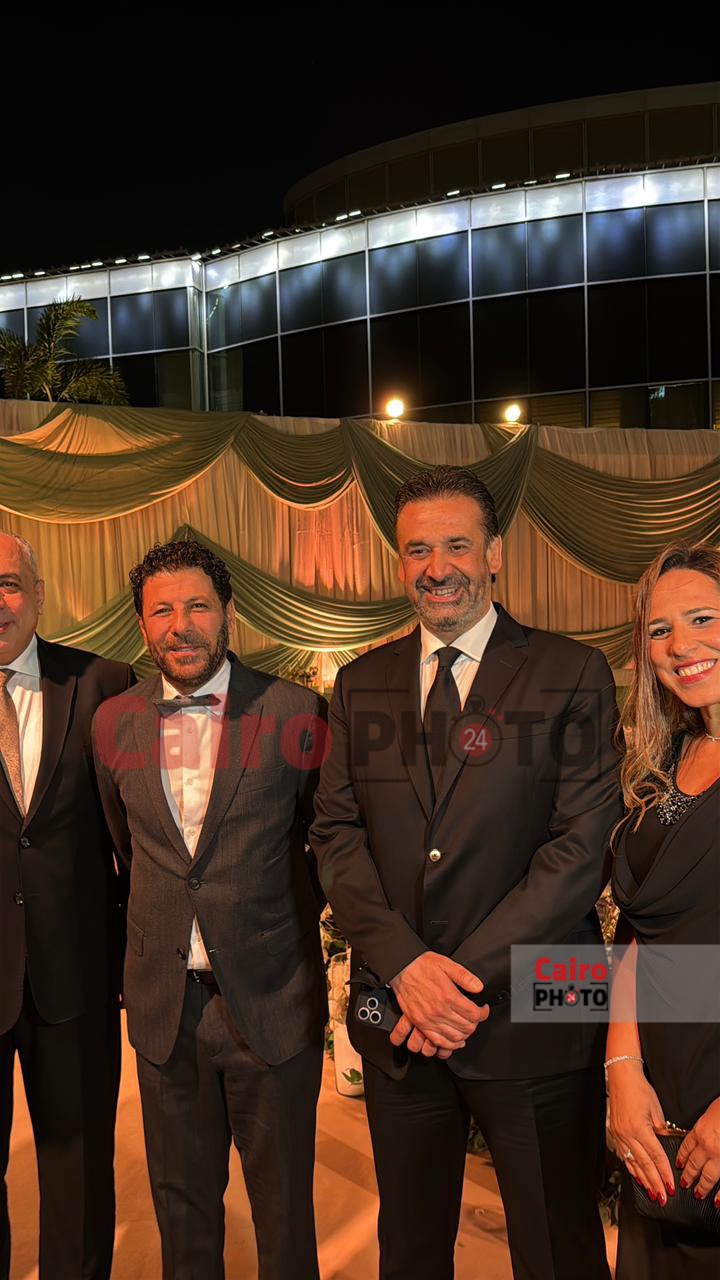 كريم عبد العزيز وإياد نصار في حفل زفاف ابنة الشهيد محمد مبروك