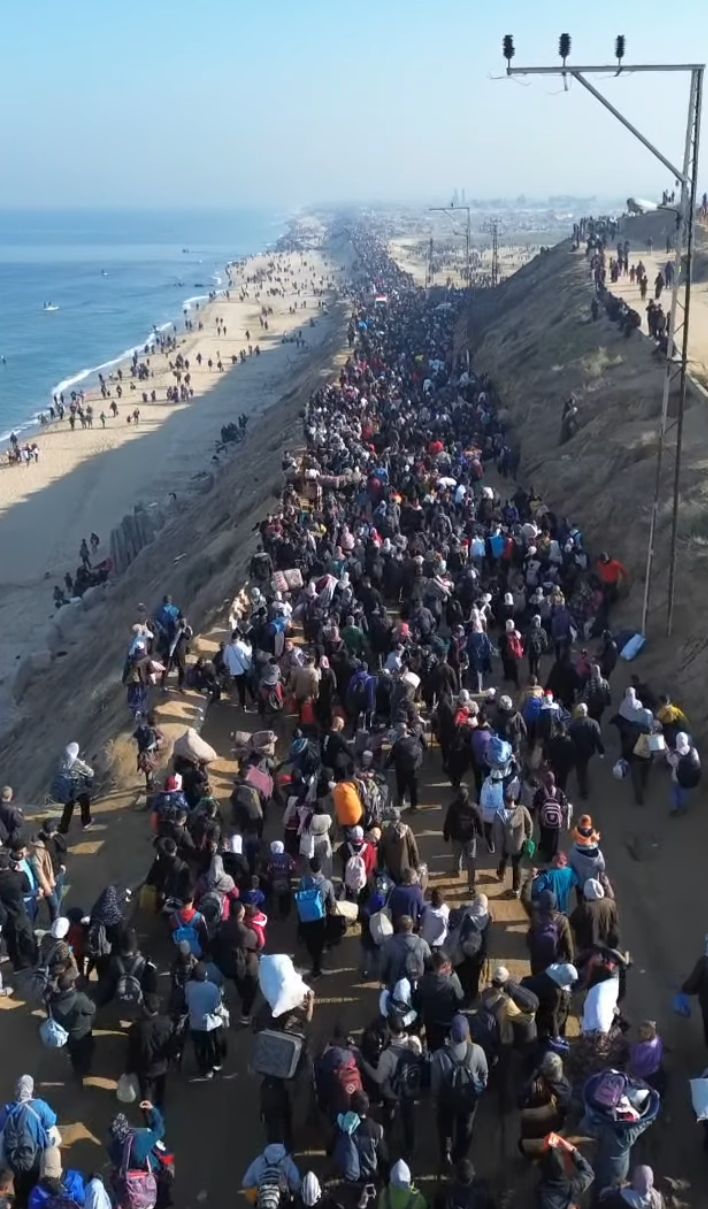 أهالي غزة بطريق الرشيد