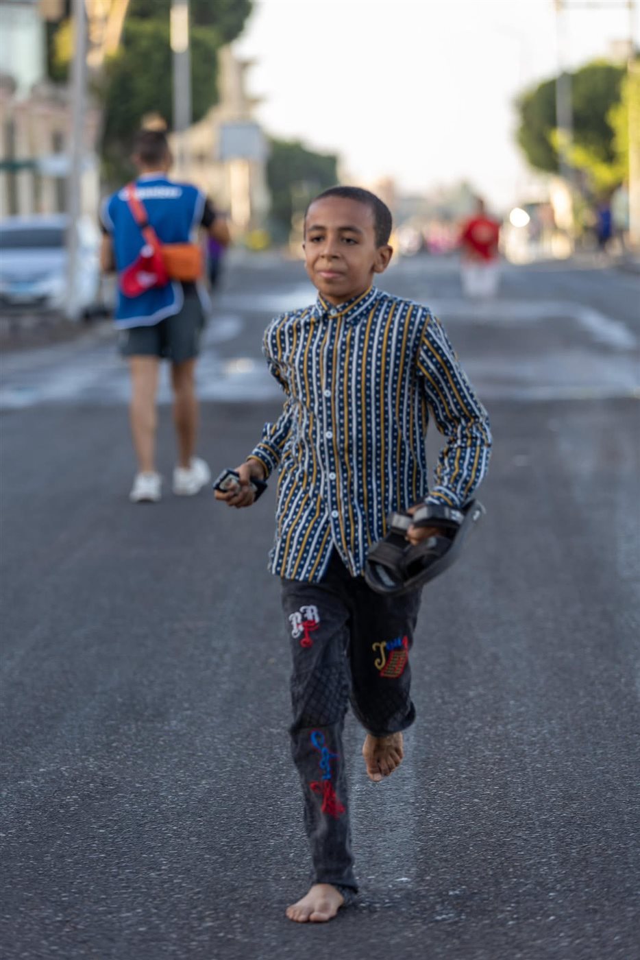 عبدالله وحلم الفوز حافيا