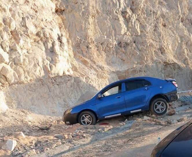 تصادم 3 سيارات بطريق الهضبة بأسيوط