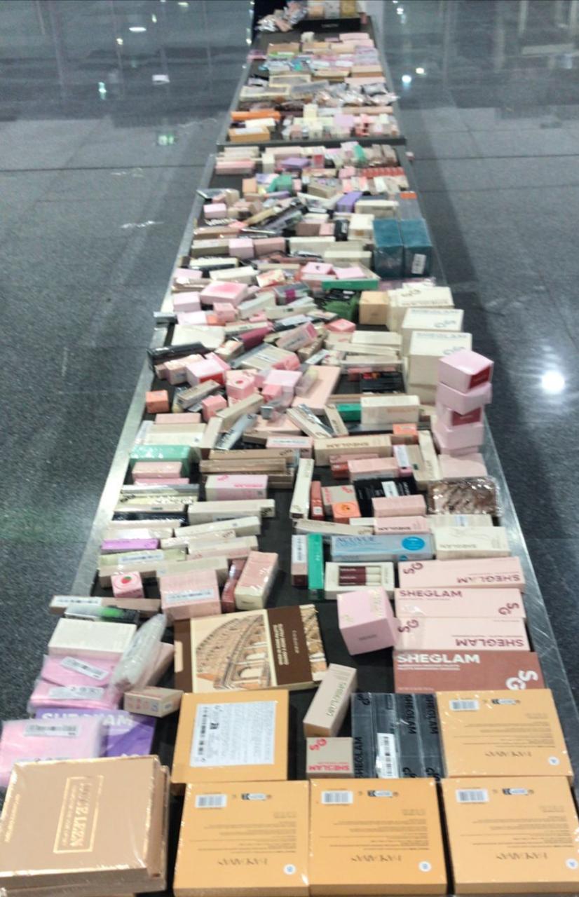 مضبوطات جمارك مطار القاهرة