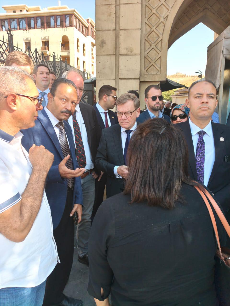 وزير خارجية ألمانيا يزور آثار الجمالية ويشيد بعظمة التراث الإسلامي في مصر