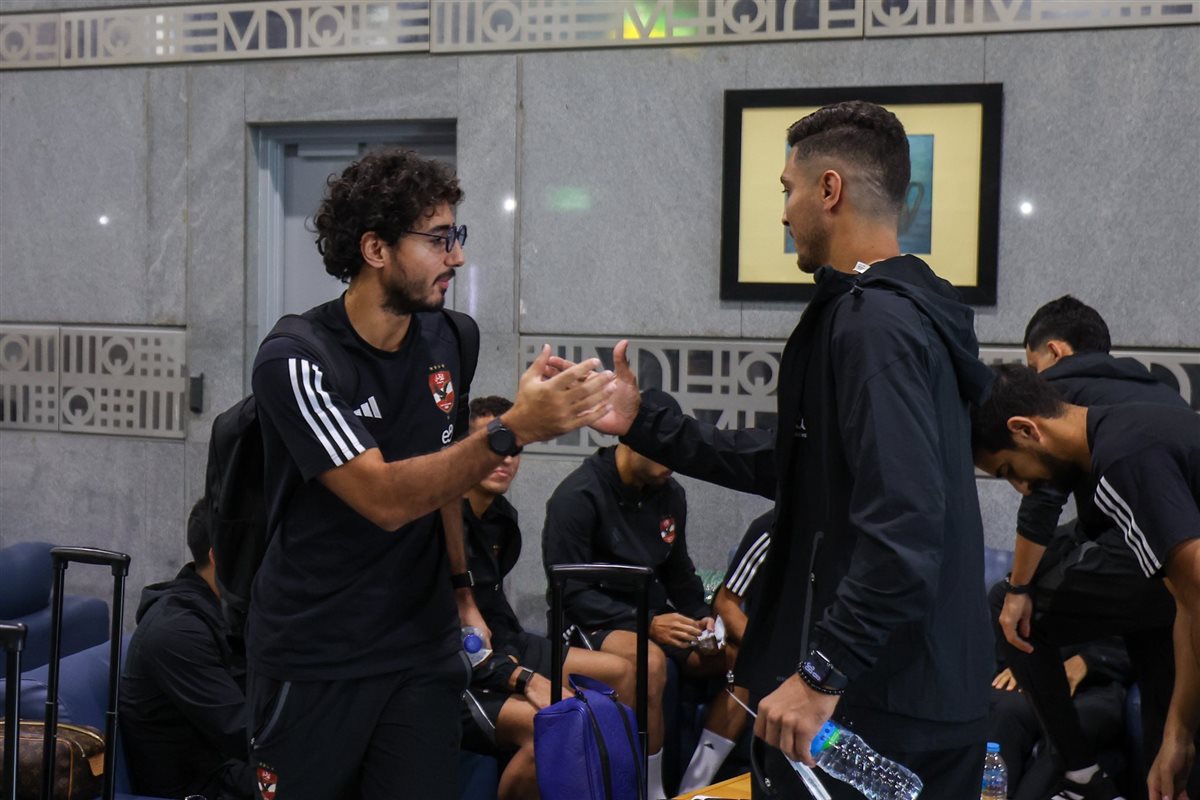 بعثة الأهلي في مطار القاهرة