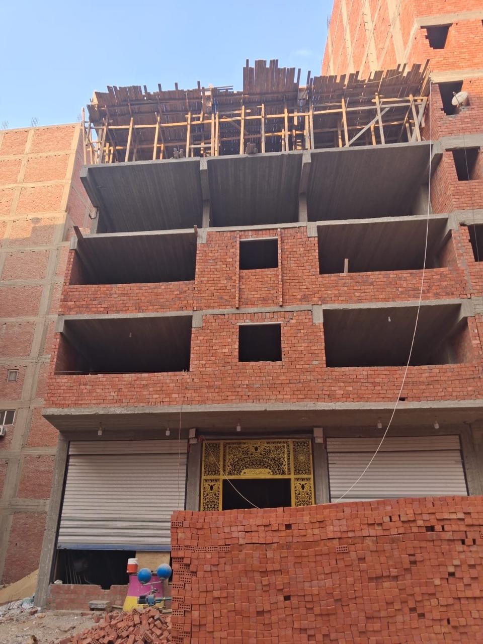 جانب من المخالفات 