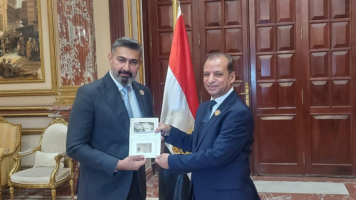 ياسر جلال  يتسلم كارنيه عضوية مجلس الشيوخ