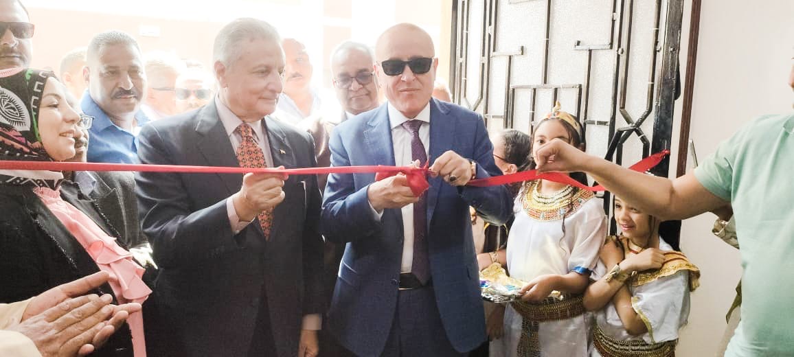 محافظ الأقصر وجولة بالنمسا في إسنا