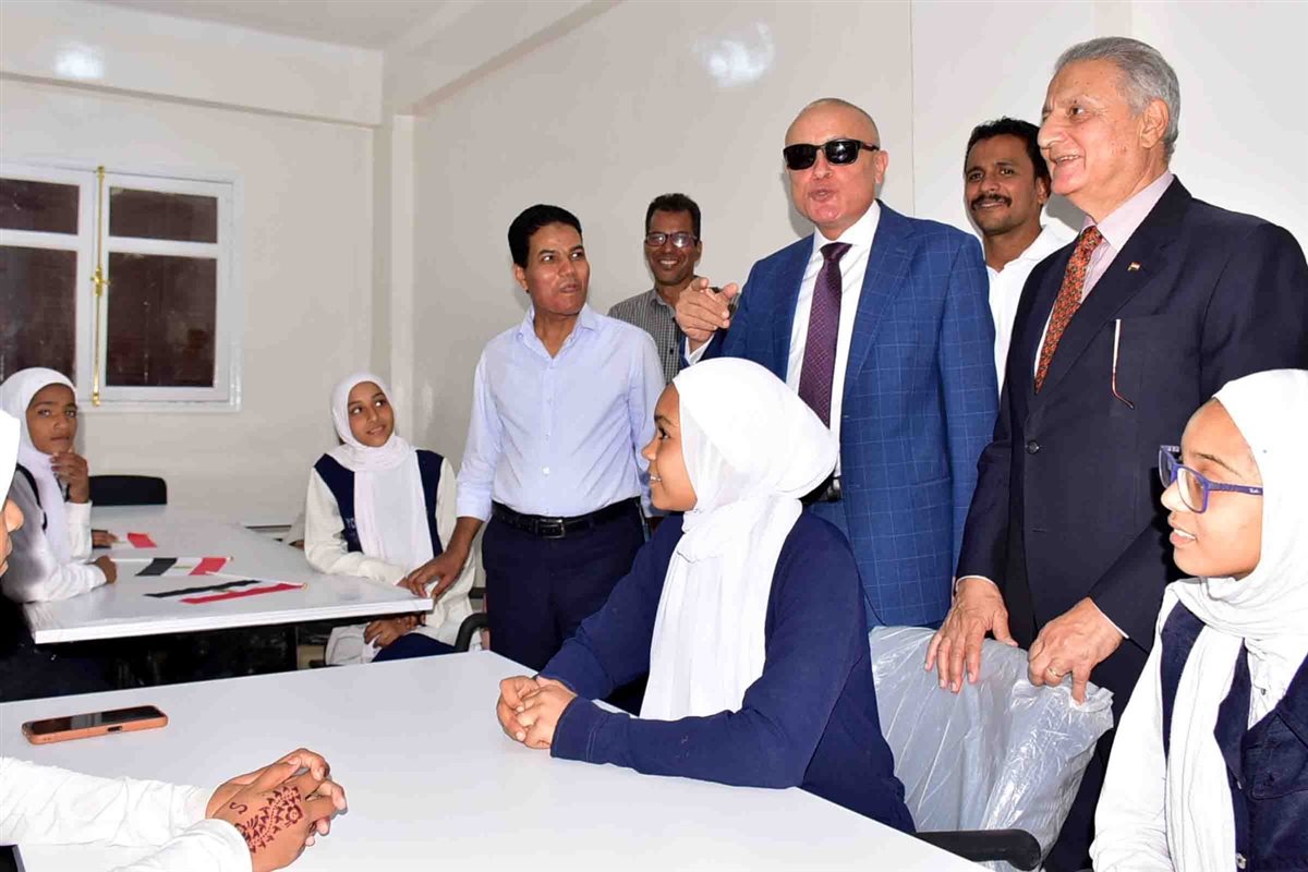 محافظ الأقصر وجولة بالنمسا في إسنا