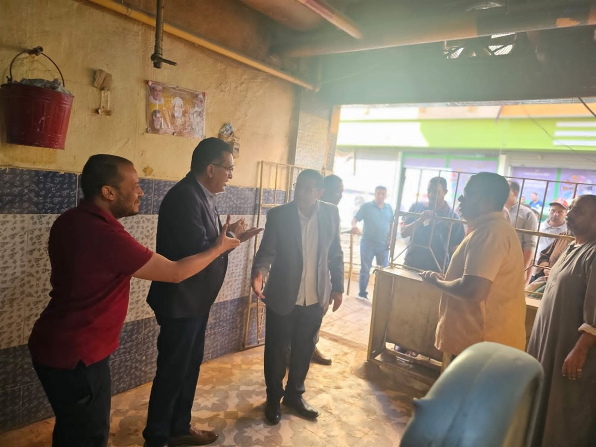 تفقد المخابز ومحطات الوقود