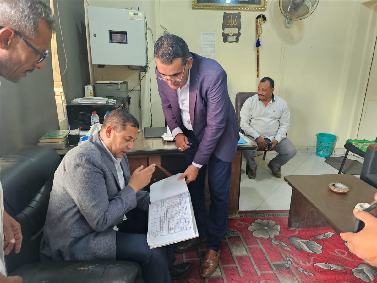 تفقد المخابز ومحطات الوقود