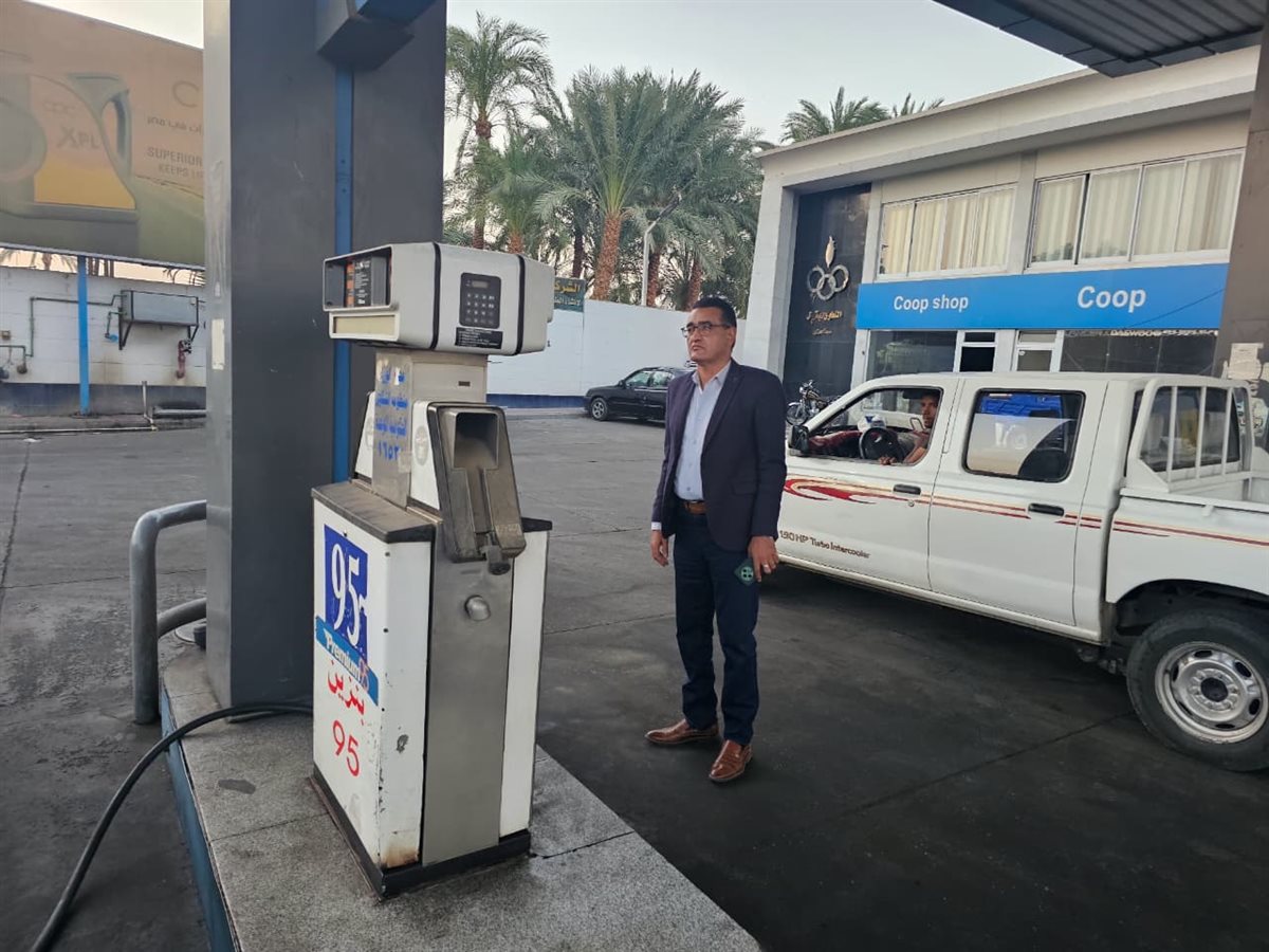 متابعة محطات الوقود بالأقصر