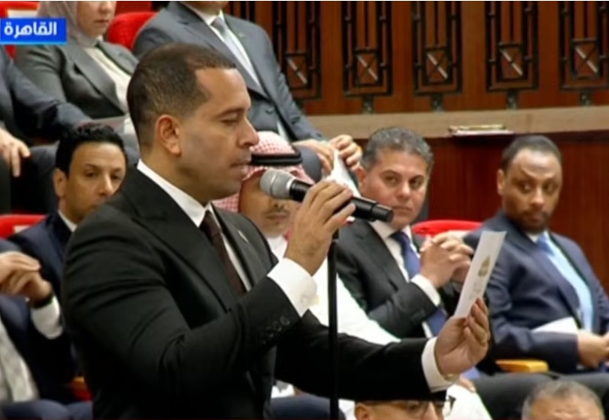 محمد زكى يؤدي اليمين الدستورية عضوا بمجلس الشيوخ