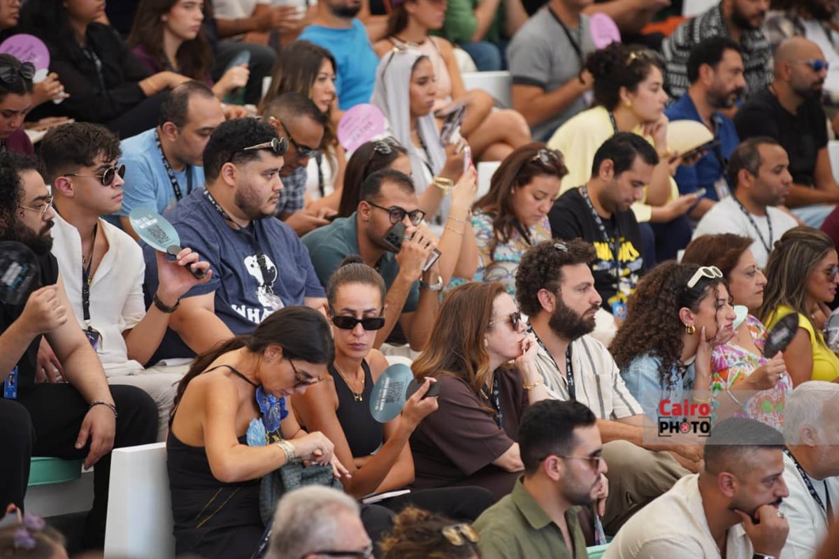 حسين فهمي ومحمود حميدة وآسر ياسين في جلسة عرض مشاريع سينماتك بمهرجان الجونة السينمائي