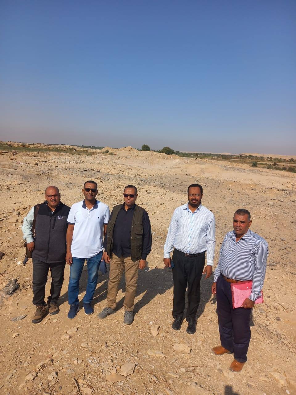 رئيس الإدارة المركزية لآثار مصر الوسطى يتفقد المواقع الأثرية بالوادي الجديد