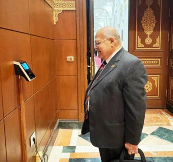 أعضاء مجلس الشيوخ الجدد يتوافدون إلى مقر البرلمان