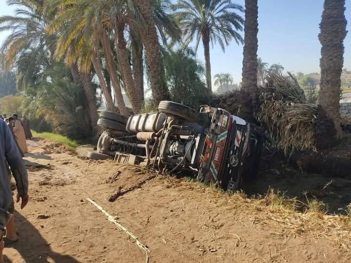 انقلاب تريلا بأسيوط