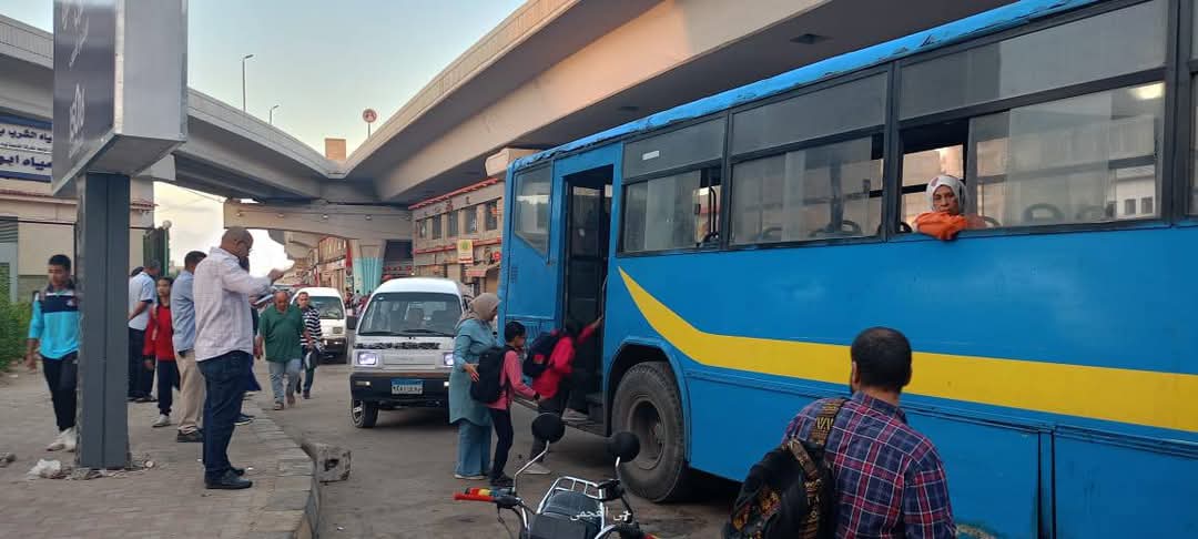 اتوبيس نقل عام