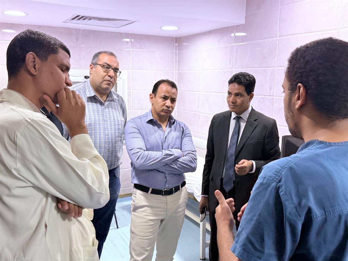 وكيل صحة الأقصر يتفقد مستشفى الحميات