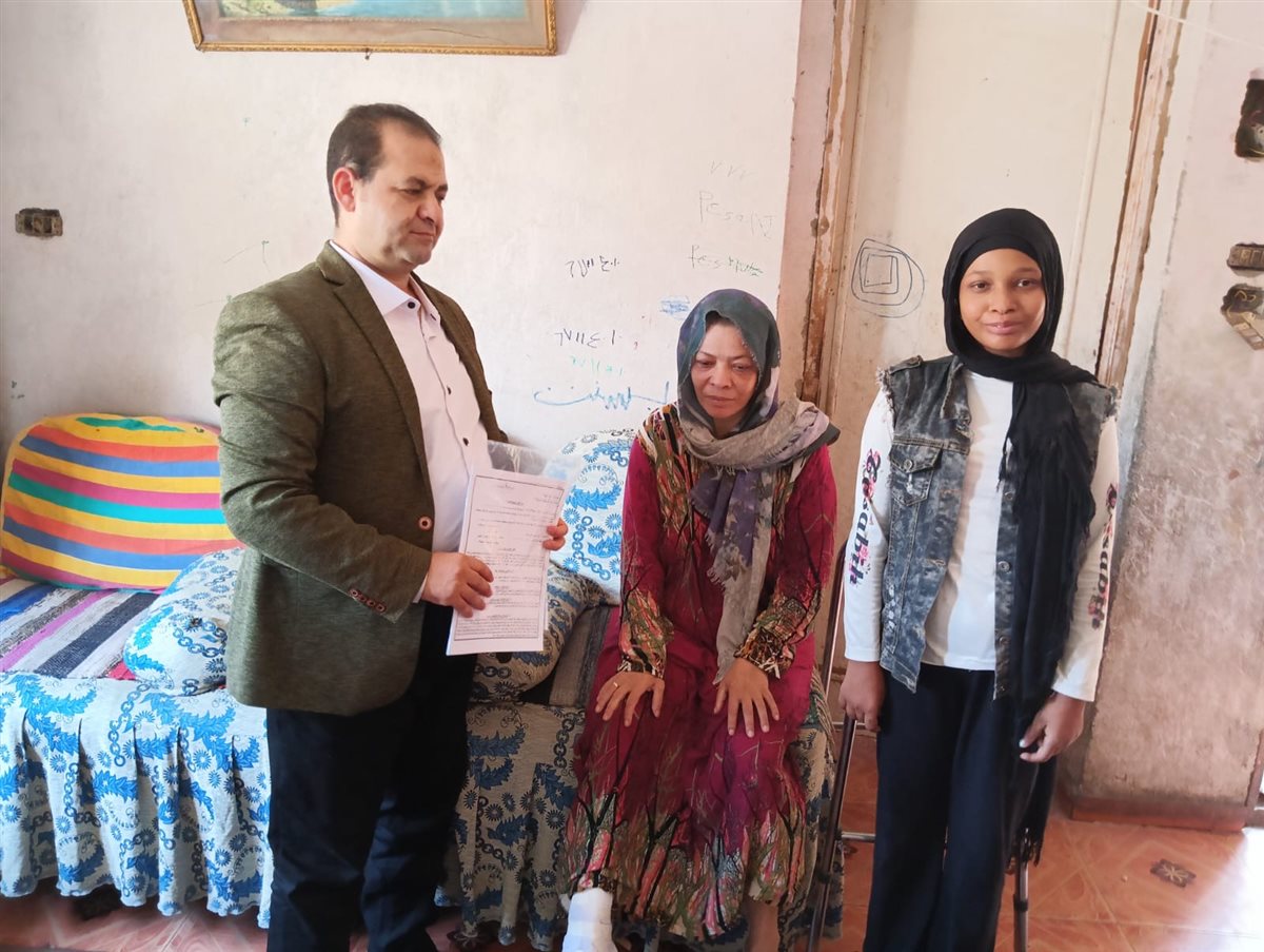 وكيل مديرية العمل بالأقصر وتوفير فرصة عمل لإحدى السيدات