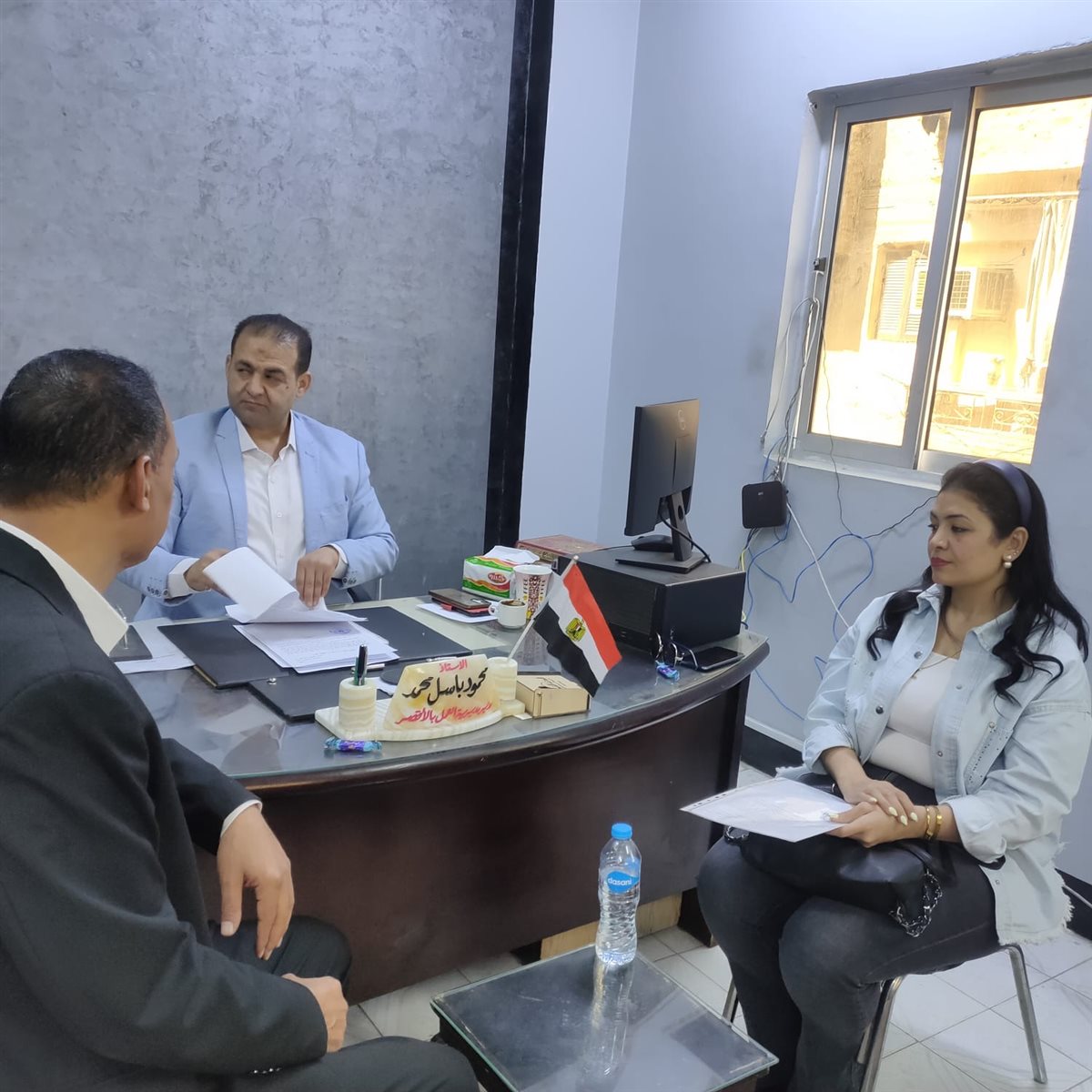 وكيل مديرية العمل بالأقصر وتوفير فرصة عمل لإحدى السيدات