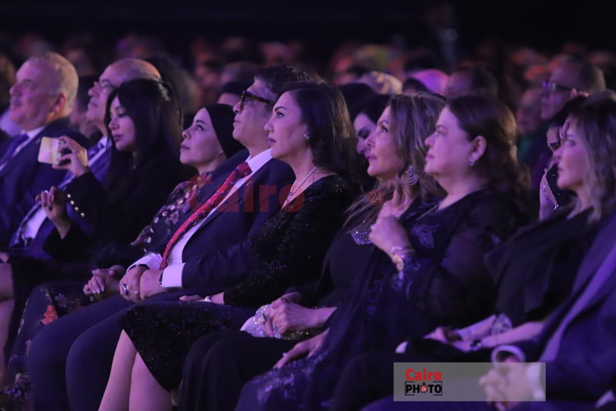 تفاعل ماجدة زكي مع أغاني شاكر