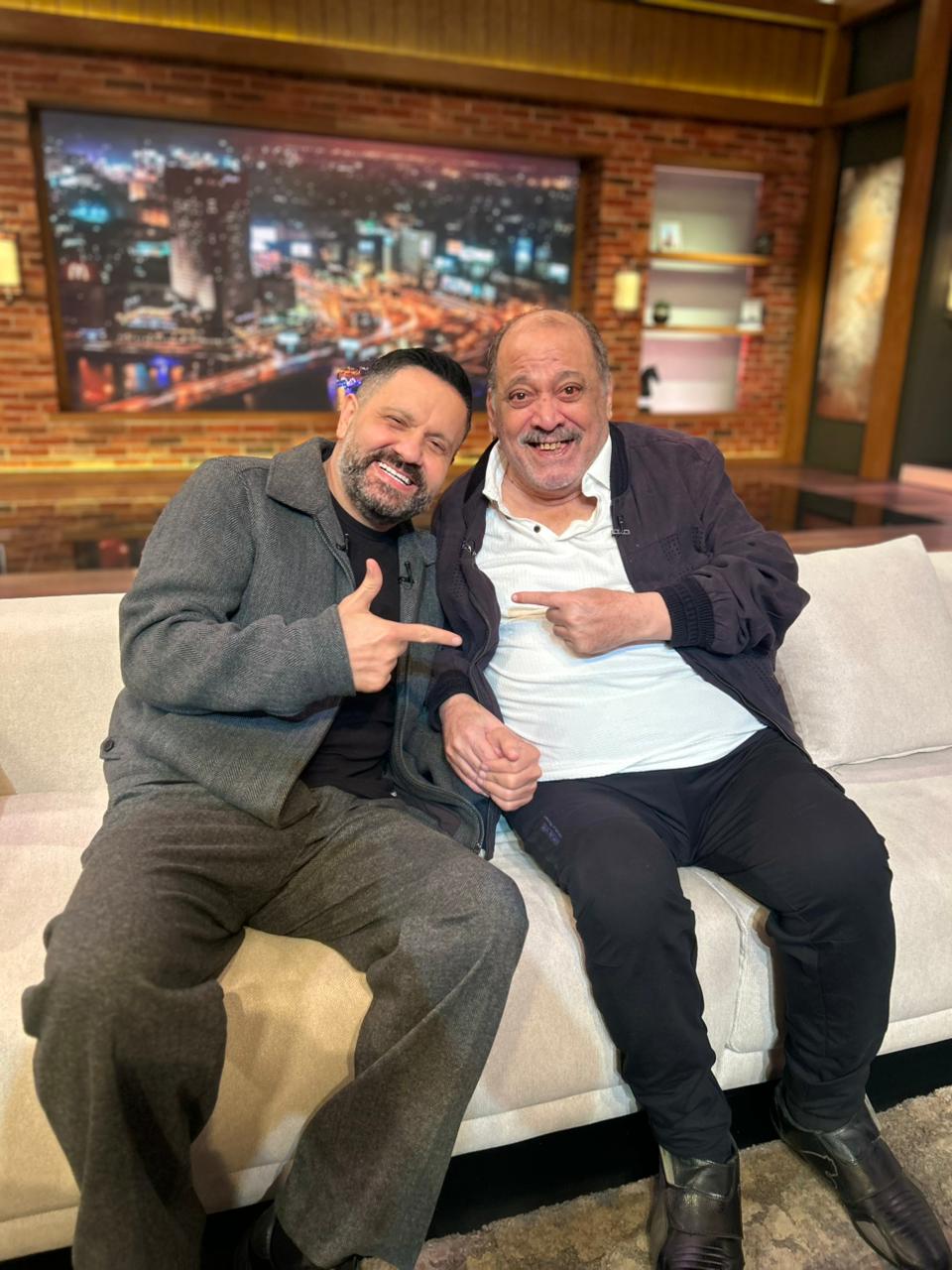 بعد أزمة الأخيرة.. إدوارد يكرم الفنان ضياء الميرغني في برنامجه 