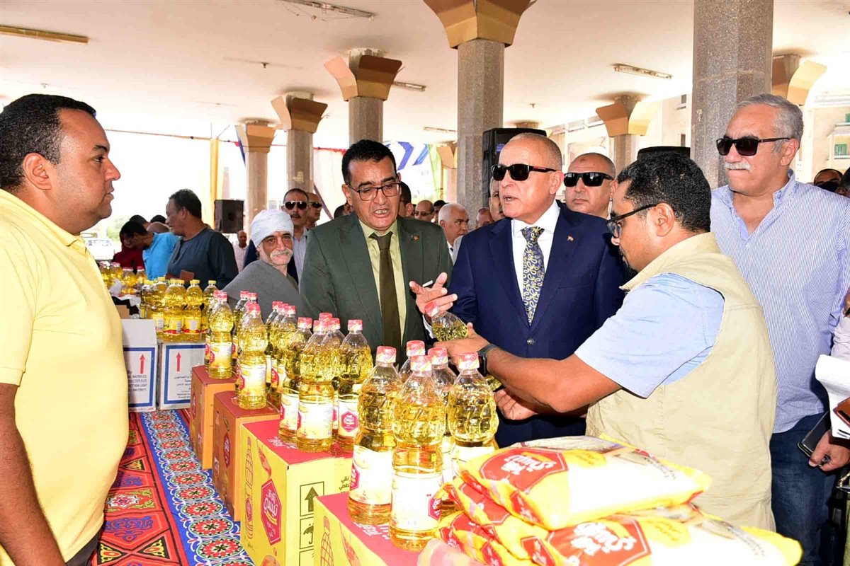 محافظ الأقصر وجولة تفقدية بطيبة