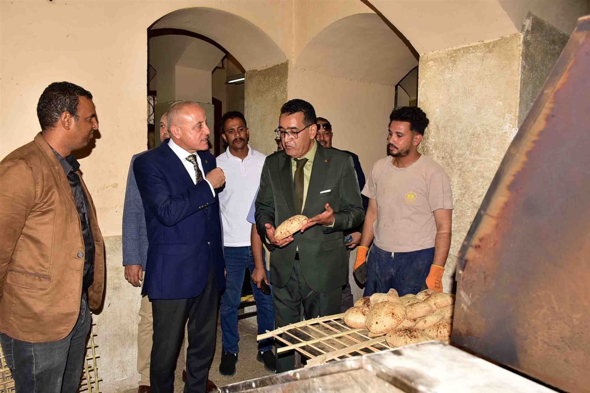 محافظ الأقصر وجولة تفقدية بطيبة