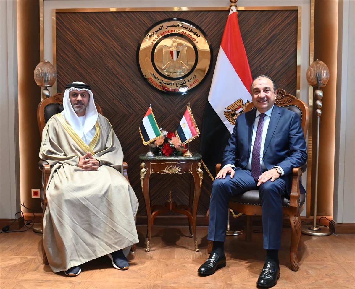 وزير قطاع الأعمال مع سفير الإمارات بالقاهرة