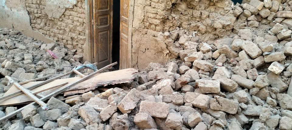 انهيار منزل من الطوب اللبن بالاقصر دون إصابات