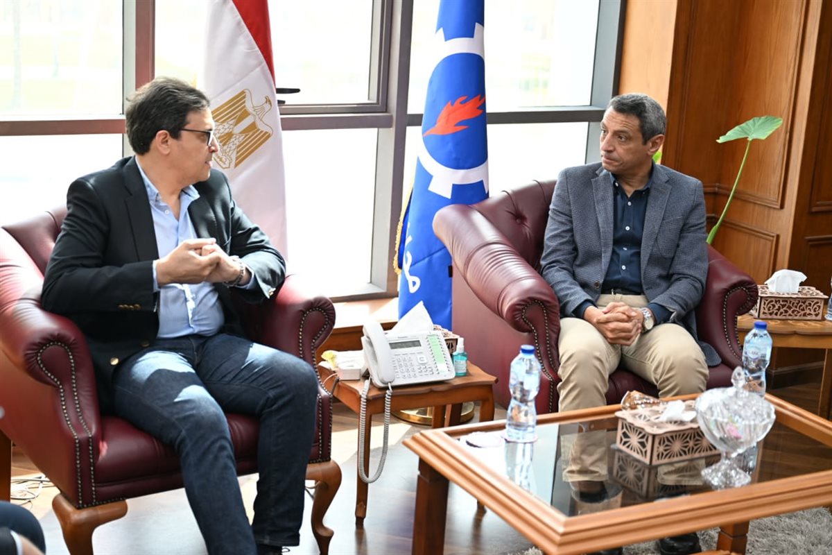 لقاء الوزير والمحافظ