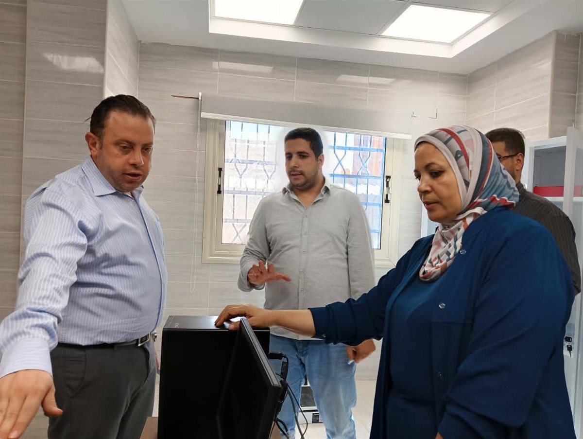 الدكتور أيمن رخا يتفقد مستشفى الرعاية الصحية بطور سيناء